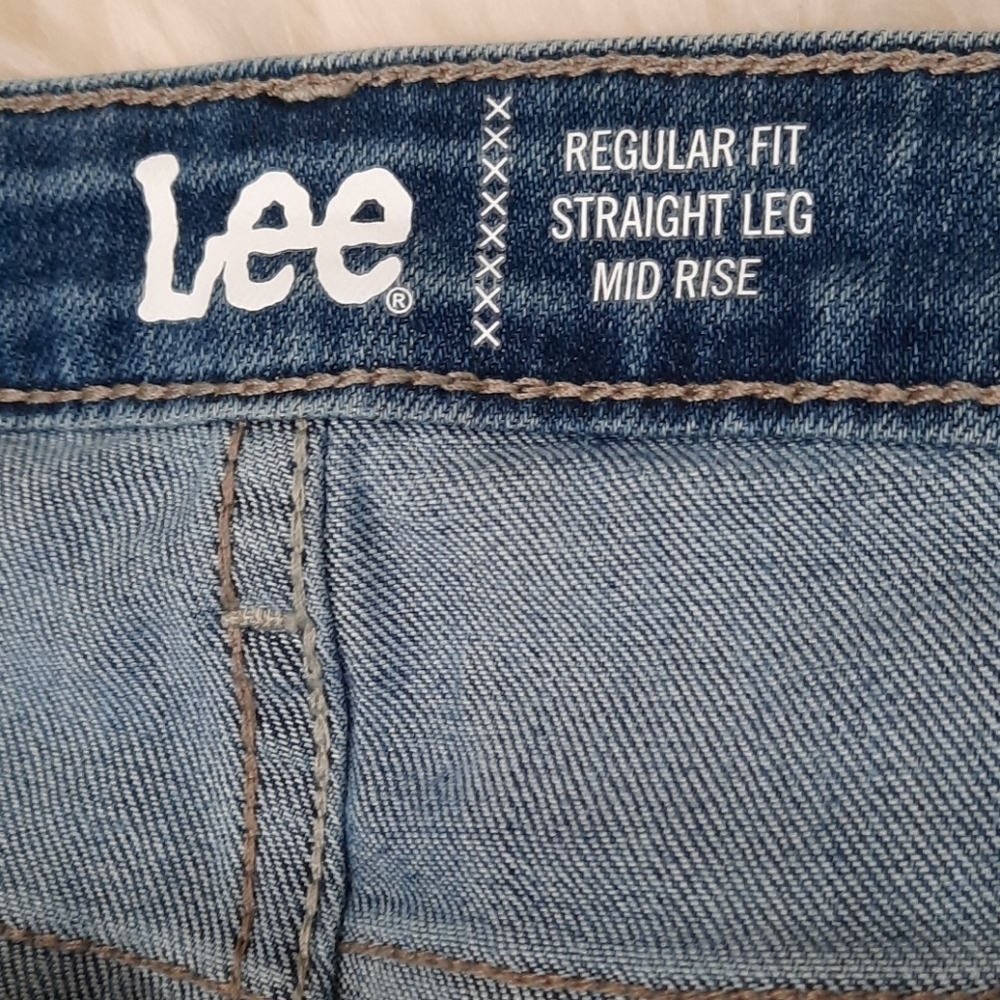 LEE Regular Fit Straight Leg Mid Rise Jeans - Picture 5 of 5